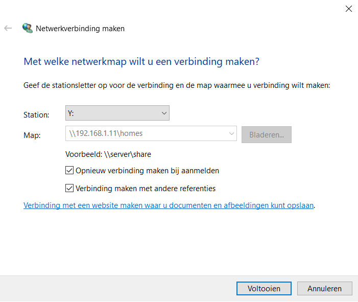 In MS Windows verkenner via optie 'Netwerkverbinding maken' door middel van het aangeven van andere referenties toegang krijgen tot de server.