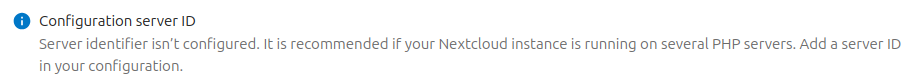 De melding van het ontbreken van 'Configuration server ID' bij de beveiligings- en instellingswaarschuwingen van de Nextcloud beheerder.